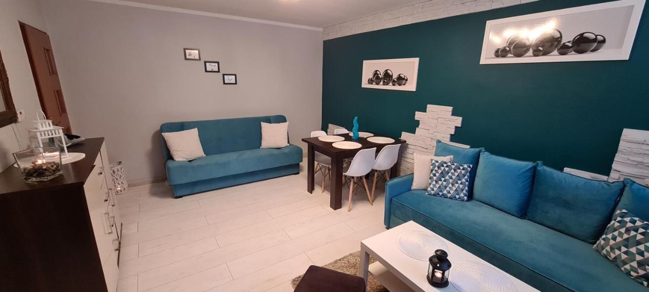 פוזנן Quiet Basement Apartment מראה חיצוני תמונה